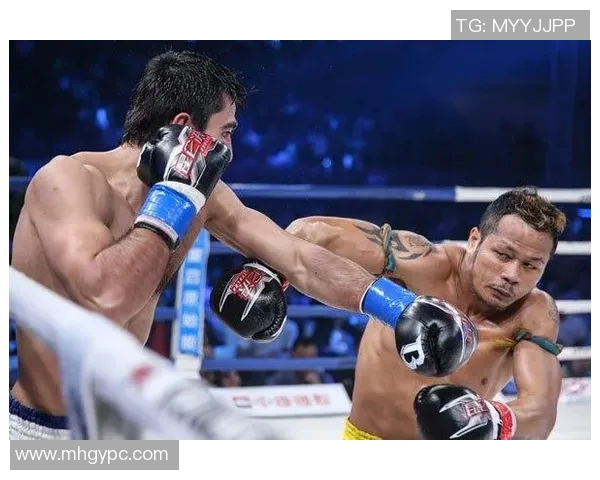 付高峰与雅桑克莱巅峰对决谁将成为搏击界的新王者